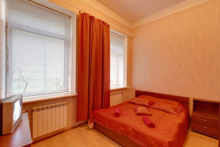 Room 6 of 34