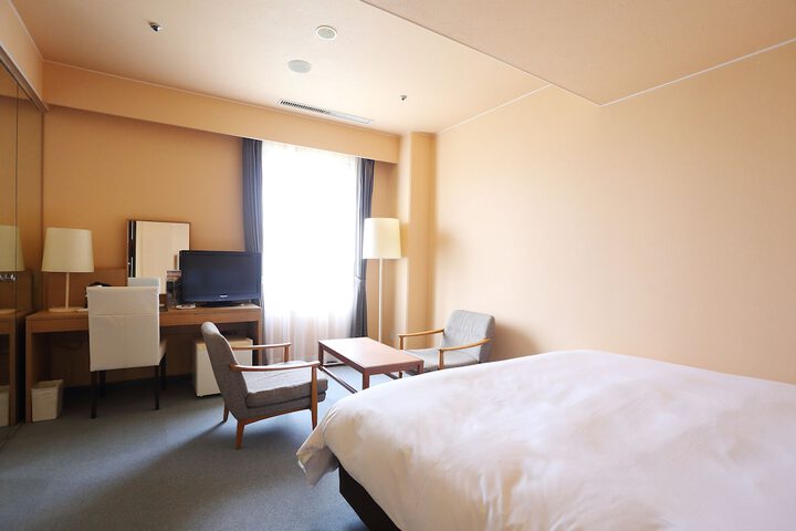 Room 13 of 52