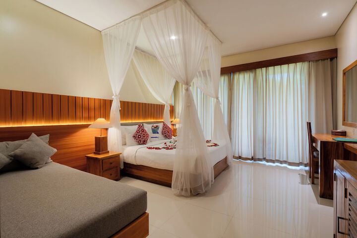 Room 43 of 119