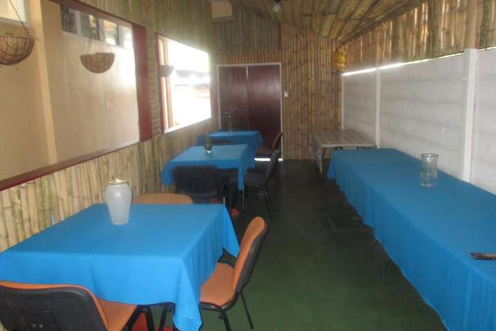 Dining 22 of 29