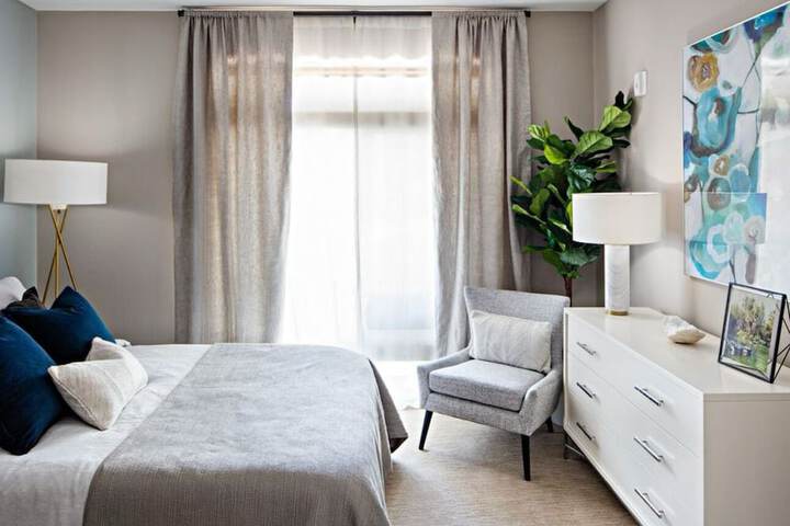 Kings Point Lux Suites