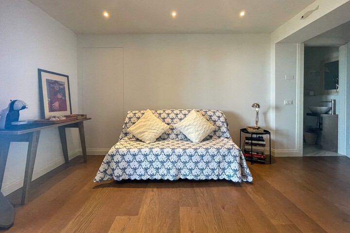 Room 46 of 93
