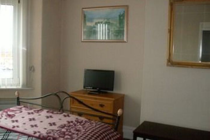 Room 13 of 29