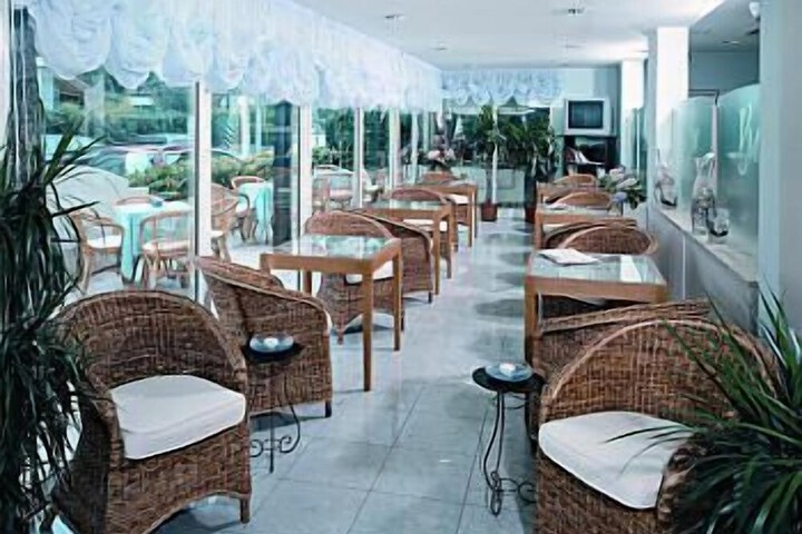 Terrace/Patio 24 of 29