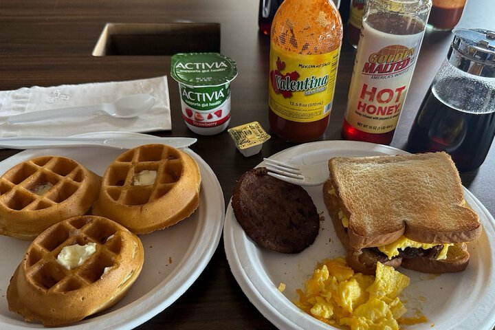 Breakfast/Coffee Service 60 of 77