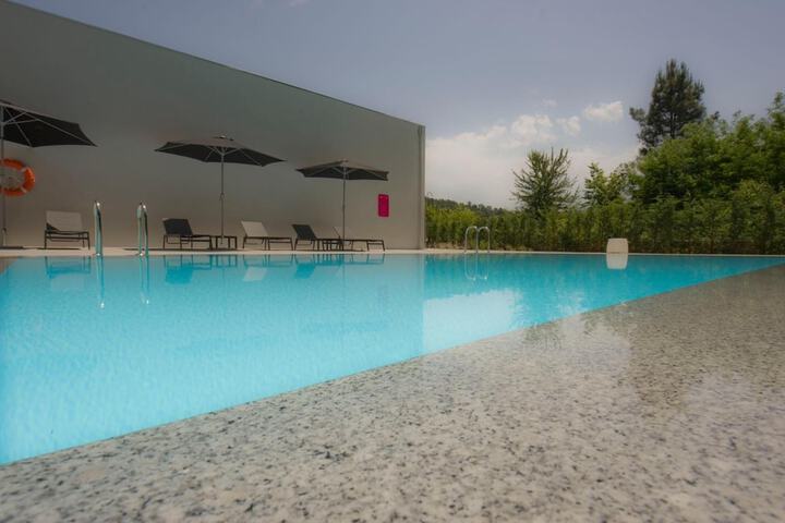 Hotel Pool