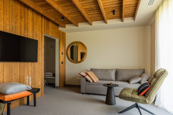 Room 40 of 50