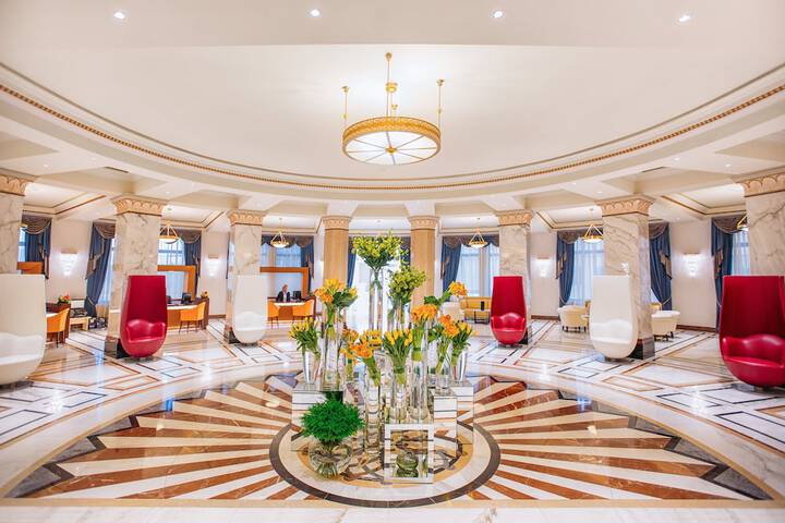 Guest Lobby
