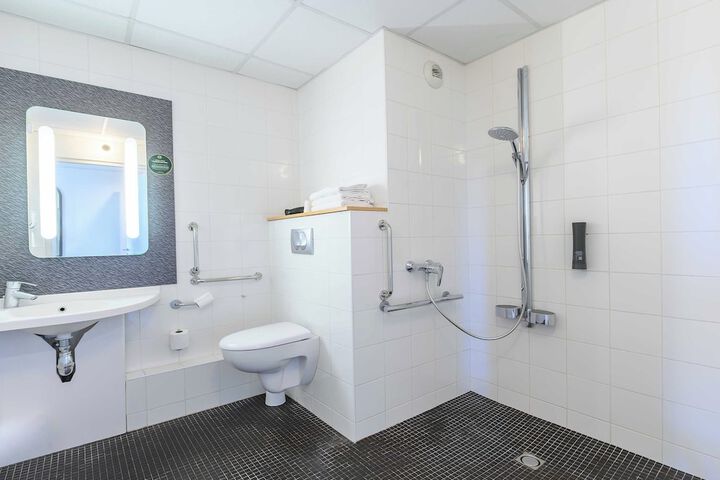 Clean Restrooms