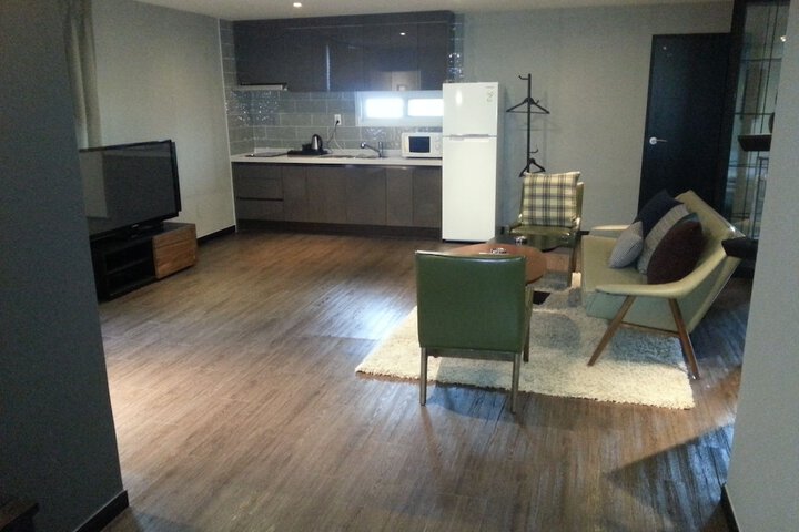 Room 14 of 35