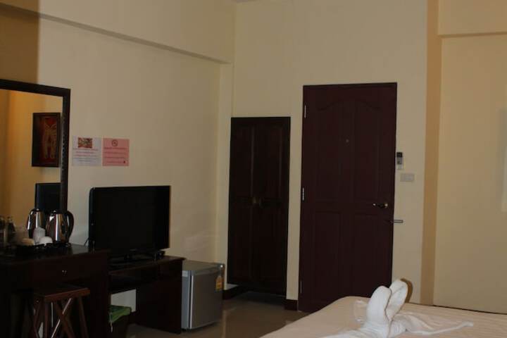 Room 14 of 60