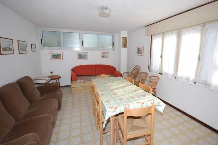Room 18 of 30