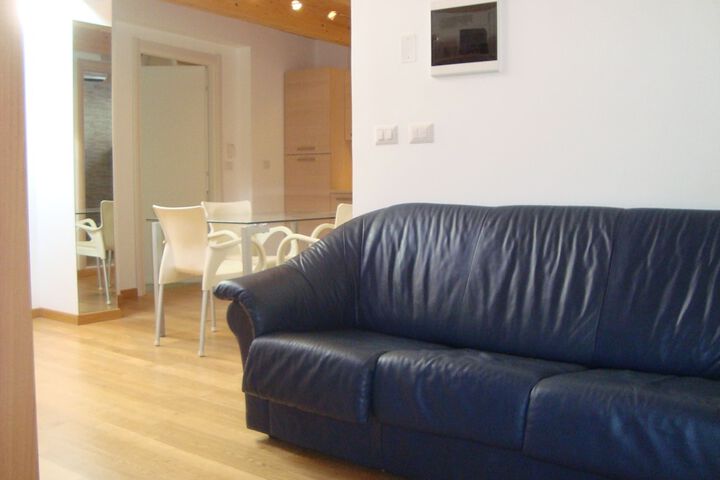 Room 21 of 86
