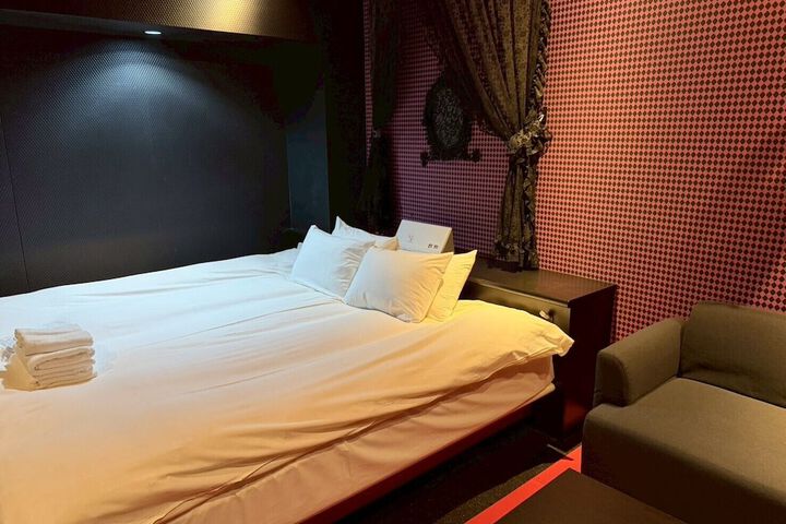 Room 27 of 257