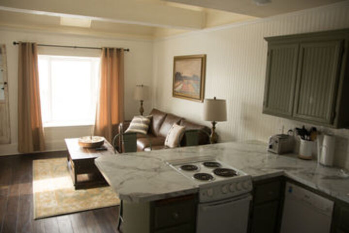 Room 43 of 47