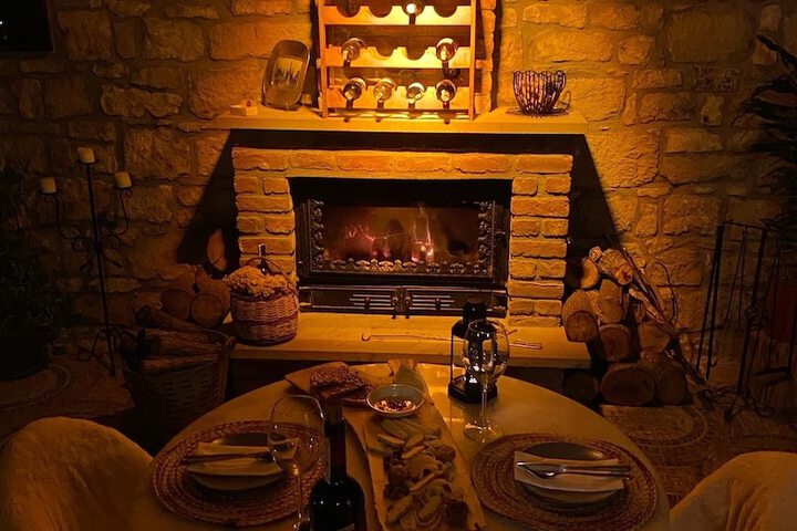Dining 34 of 49