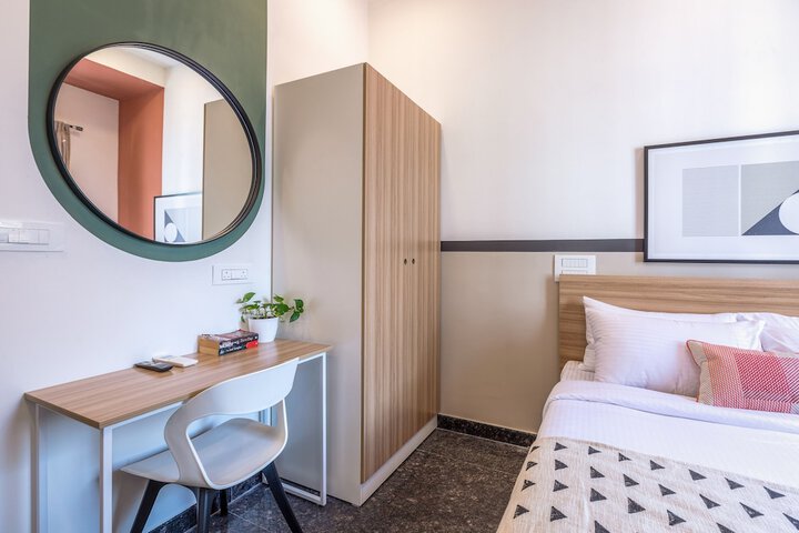 Room 10 of 22