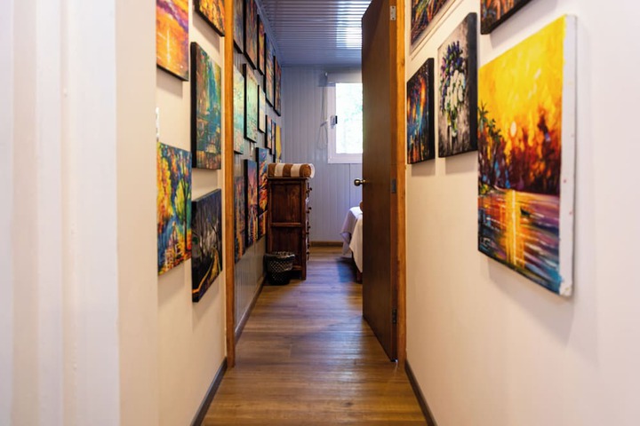 Room 3 of 74