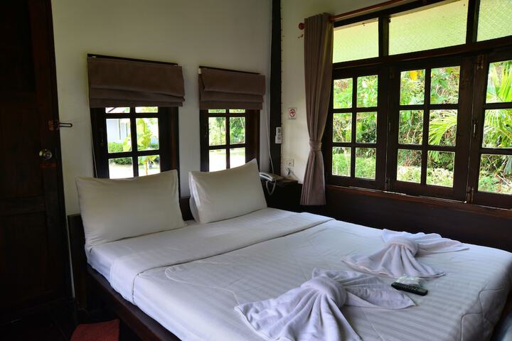 Room 6 of 61