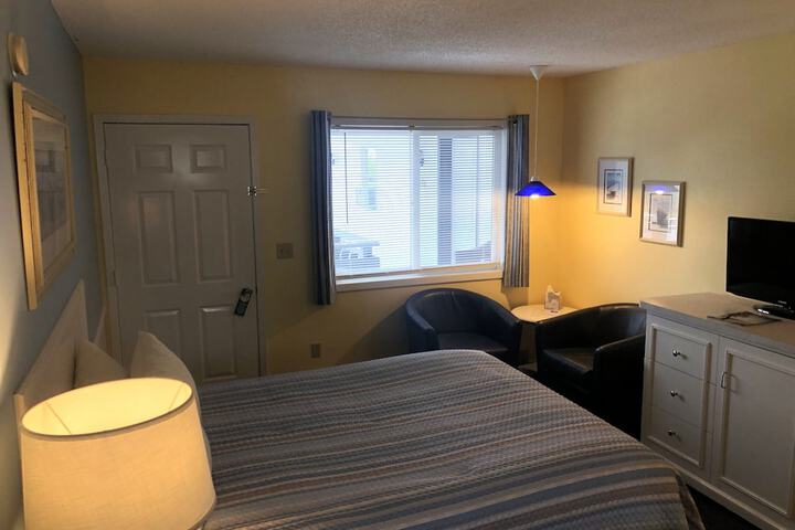 Room 16 of 72