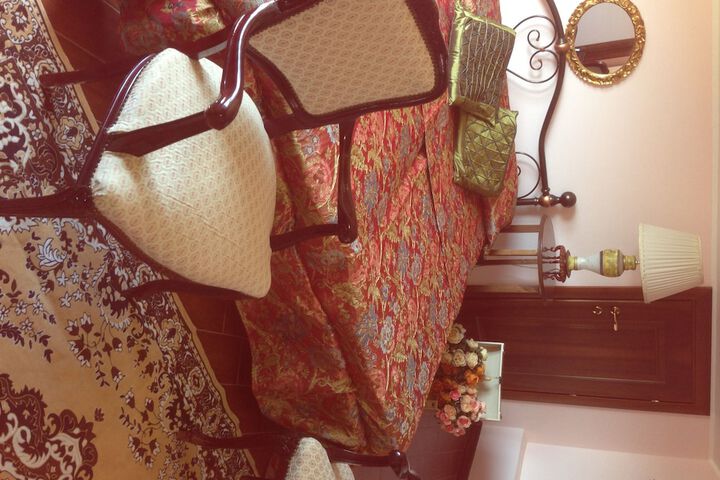 Room 6 of 17