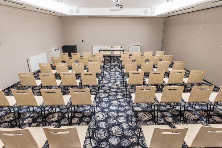 Room 10 of 23
