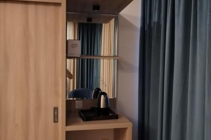 Room 15 of 21