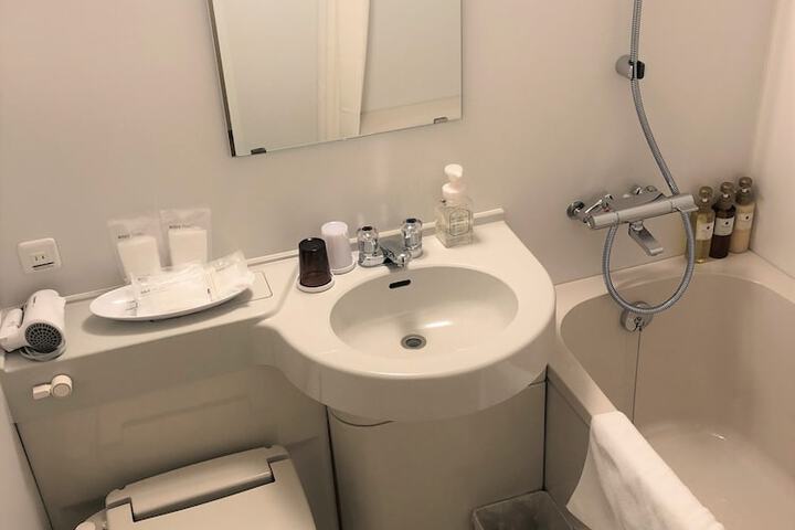Room 25 of 35