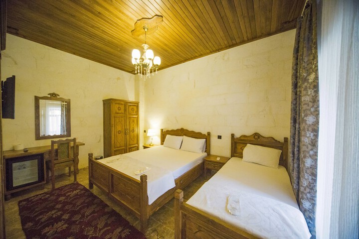 Room 17 of 82