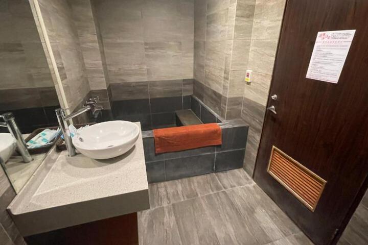 FLO by Hotel East Group