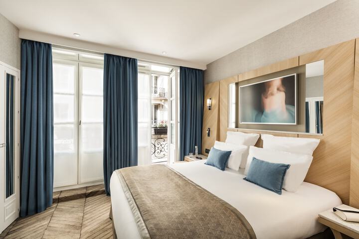 Room 8 of 29