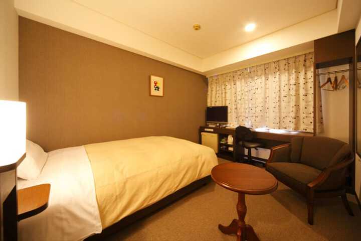 Room 9 of 43