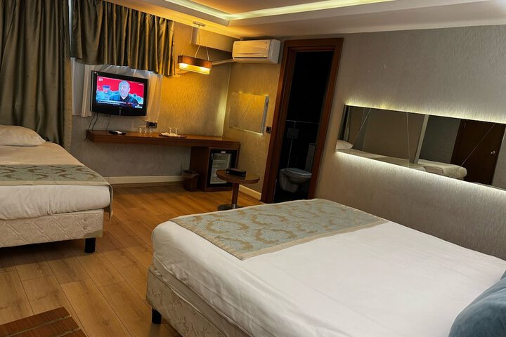 Room 22 of 46