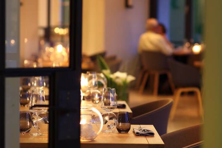 Dining 107 of 140