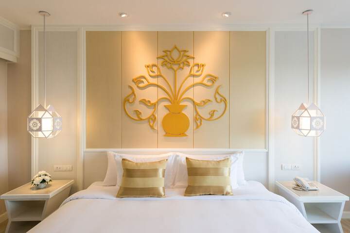 Room 26 of 182