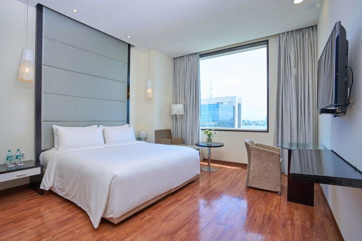 Room 27 of 80