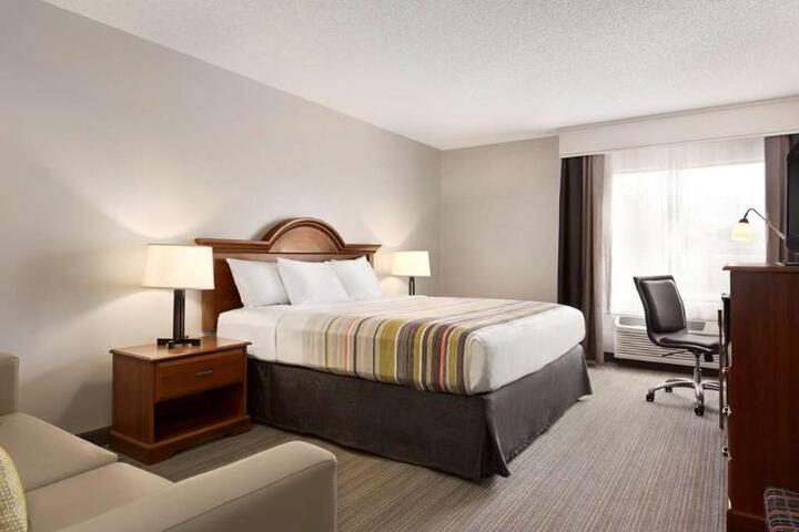 1 King Bed Accessible (1 of 8)