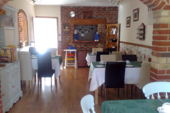 Photo 9