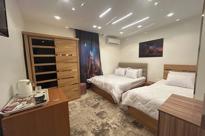 Room 29 of 79