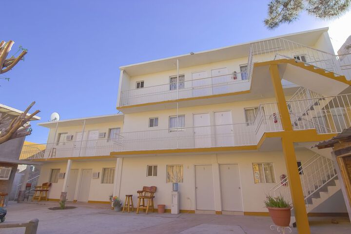 Exterior of Consul Suites