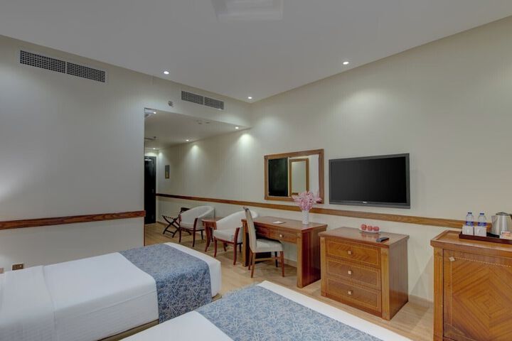 Room 22 of 36