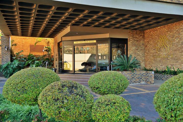Hotel 140 of 156