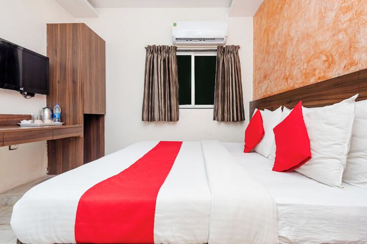 Room 34 of 90