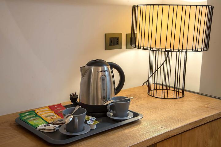 Breakfast/Coffee Service 28 of 44