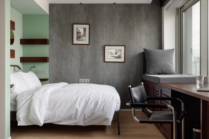 Room 2 of 20