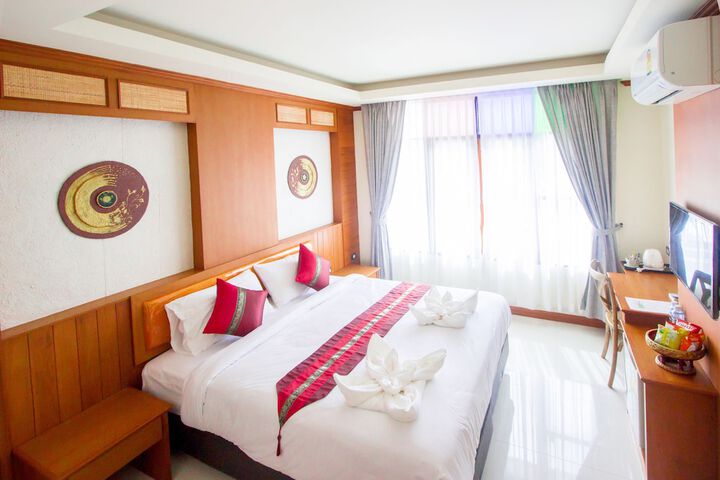Room 9 of 40