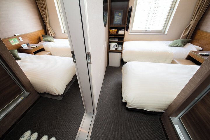 Room 15 of 72