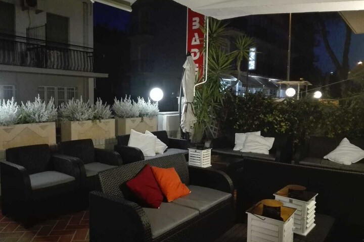 Hotel Exterior 34 of 37