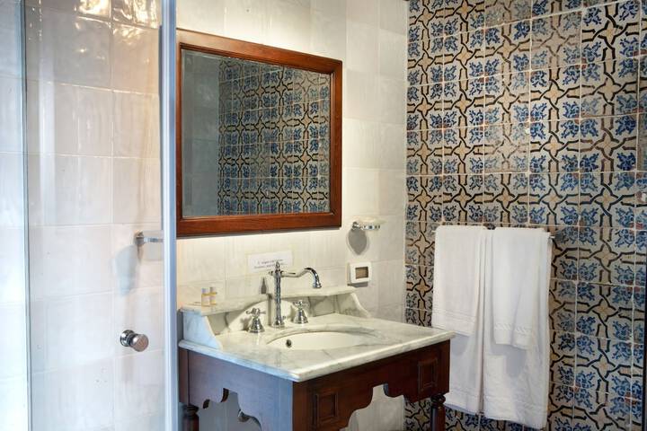 Clean Restrooms