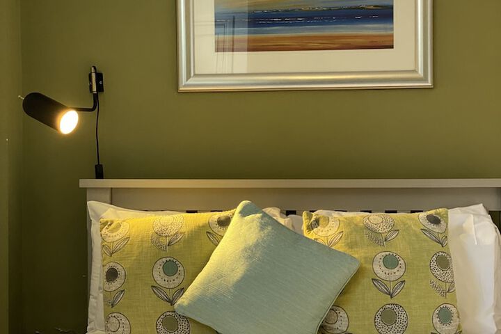 Room 11 of 82